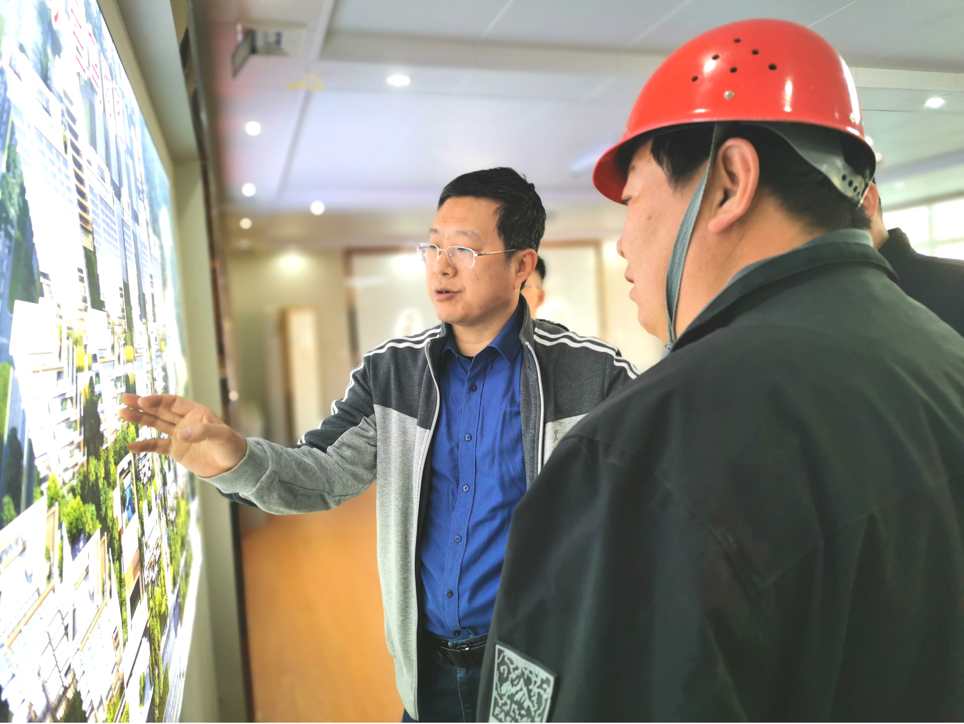 董事長楊海波帶隊到江山賦項目調(diào)研