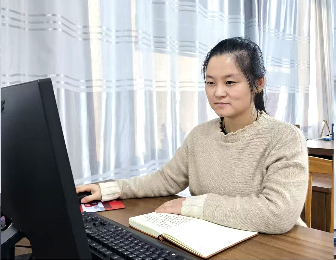 當(dāng)你停下，不要忘記別人還在努力奔跑 ——記第五建設(shè)公司財(cái)務(wù)科長   李延娥