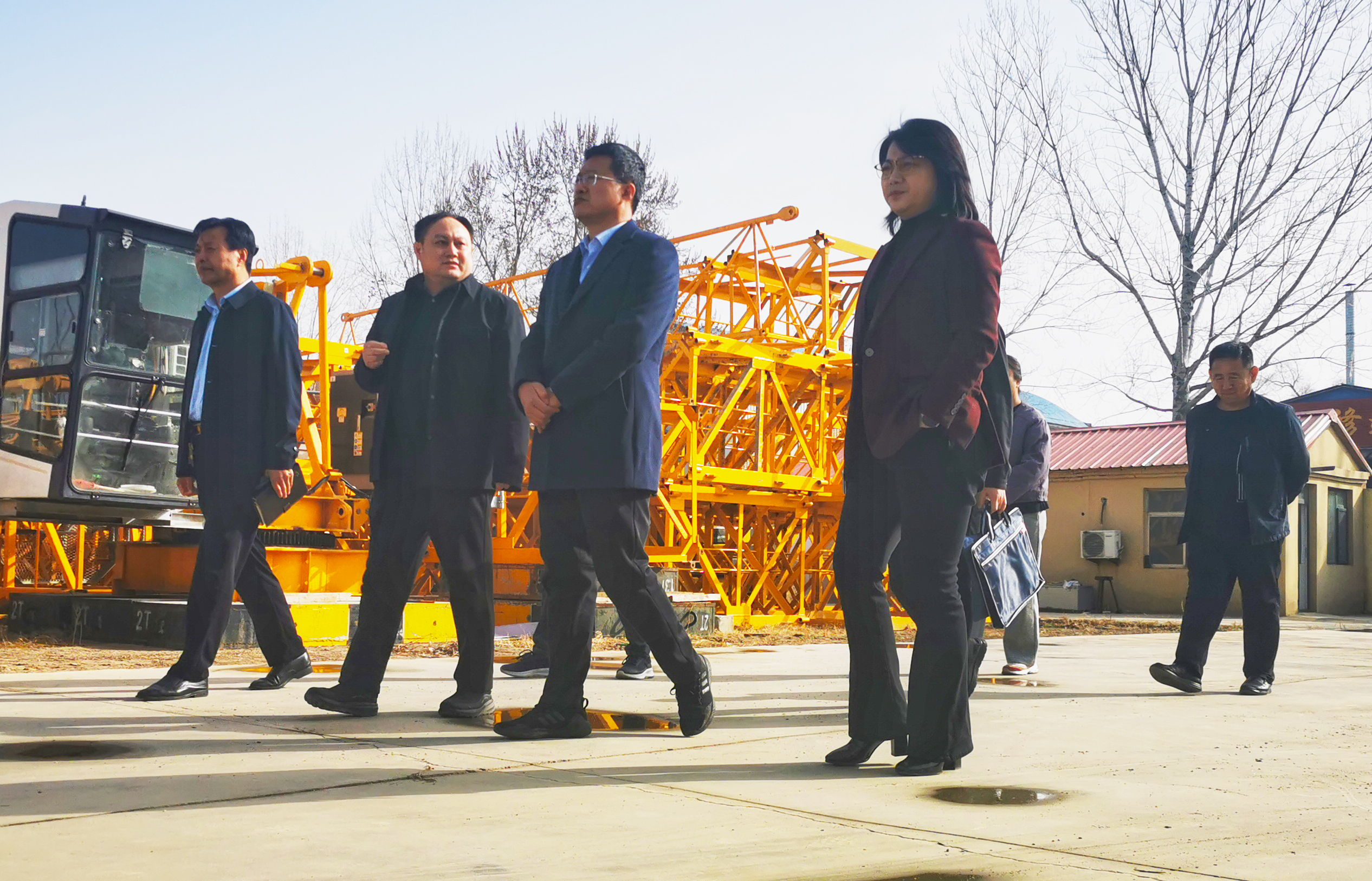 董事長楊海波帶隊(duì)到銀升建科公司調(diào)研