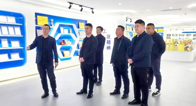 河北華創(chuàng)管道有限公司董事長蒞臨集團(tuán)參觀考察